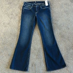 Hollister Low Rise Flare Jeans size 6R